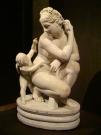 Statua di Afrodite accovacciata con Eros II sec. d.C.